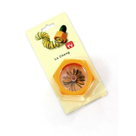 komm/e32ż temperówka do warzyw żółta CARVING