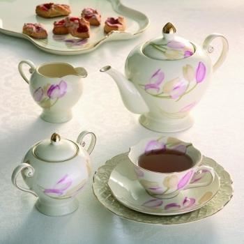 Komplet porcelany do herbaty Henrietta dla 6 osób 21 elementów Heywood